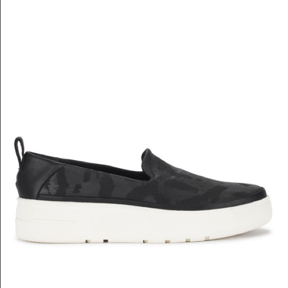 (NIB) Baretraps Women Nevin Black Camo Platform Slip On Sneakers. Sz. 7.5 - Picture 3 of 7